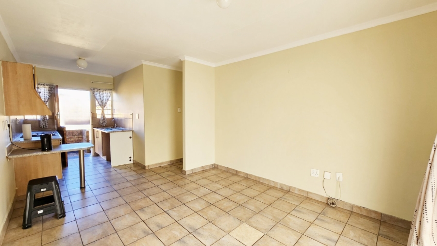 2 Bedroom Property for Sale in Vaalpark Free State